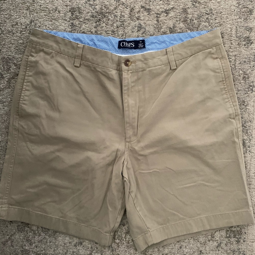 Nude/ Khaki Shorts